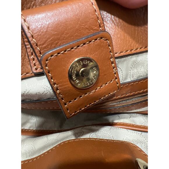 MICHAEL Michael Kors Brown Signature Coated Canvas Drawstring Shoulder Bag - Picture 13 of 16